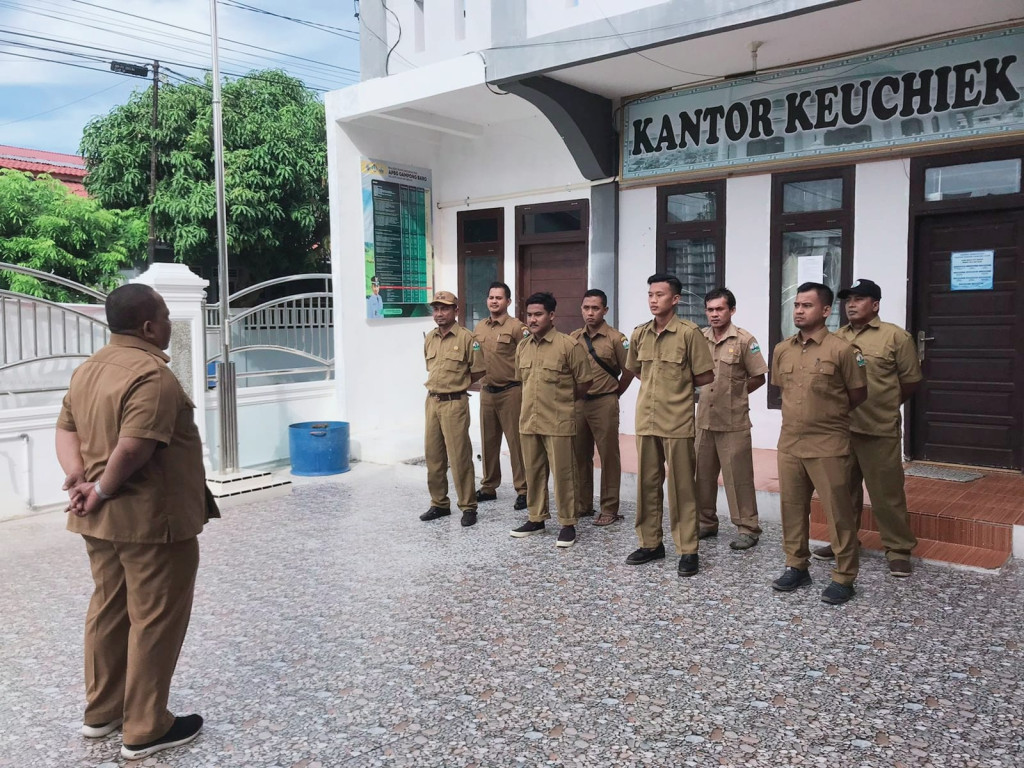 Pelaksanaan Apel Pagi Bersama Kadis DPMG-PKB Kabupaten Bireuen Bapak Ir Mukhtar Abda MSi